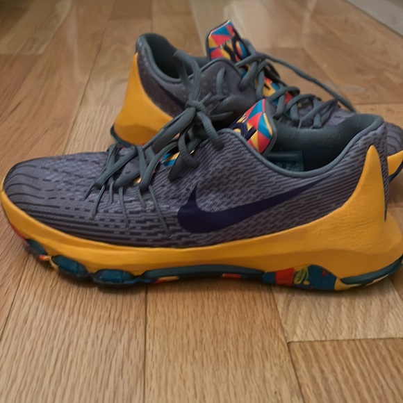 Nike Kevin Durant Big Boy Sneaker 7Y - Picture 2 of 5